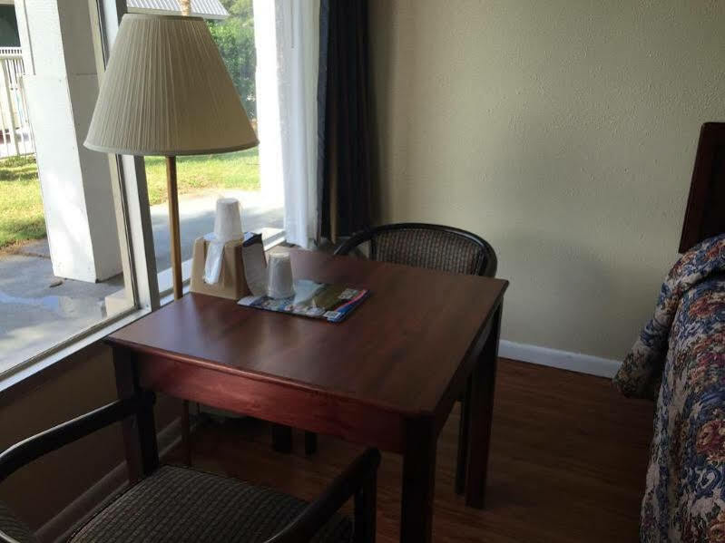 Quality Inn & Suites Pawleys Island Exterior foto