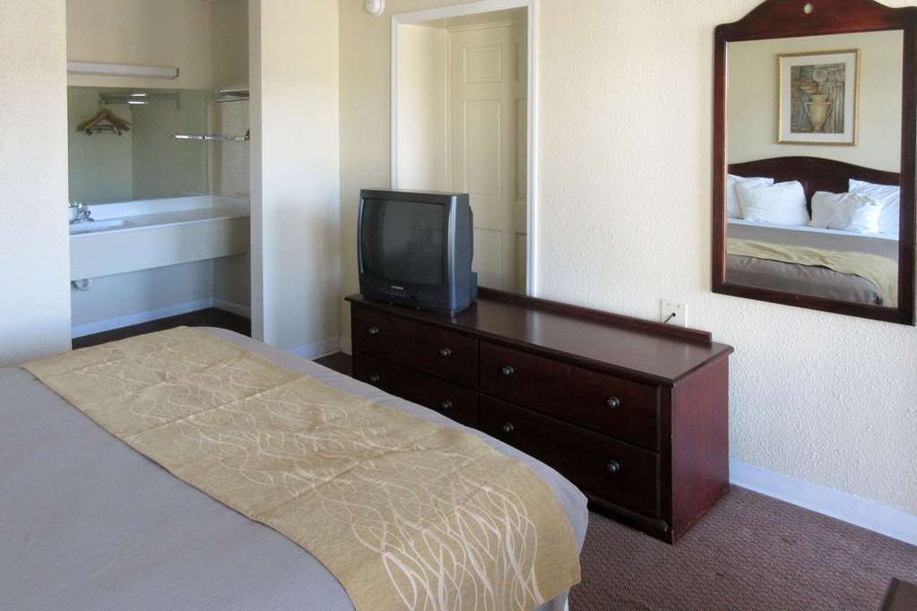 Quality Inn & Suites Pawleys Island Habitación foto